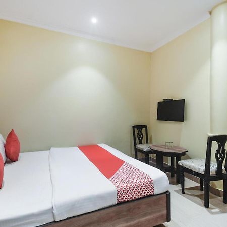 Hotel Gulshan International Calcutta Exteriör bild